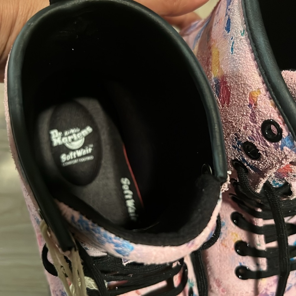 Pink rainbow burst Dr. Martens - Picture 8 of 8